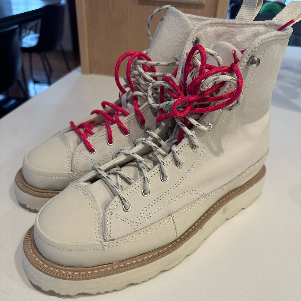 COPY - Converse Leather High Tops Fleece Lined unisex